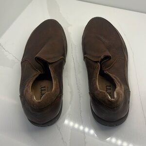 Born shoes (lace-less)